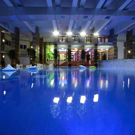 Militari Luxury Flat Apartment Rosu Bagian luar foto